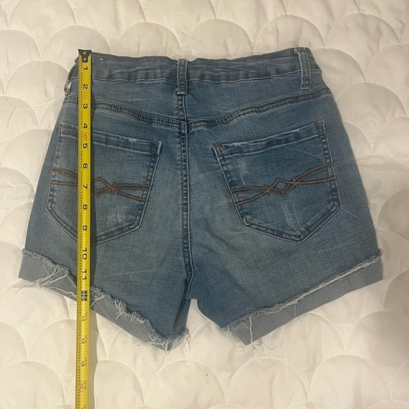 Women’s Mudd Flex Stretch Denim Jean Shorts - size 3 - Picture 3 of 6